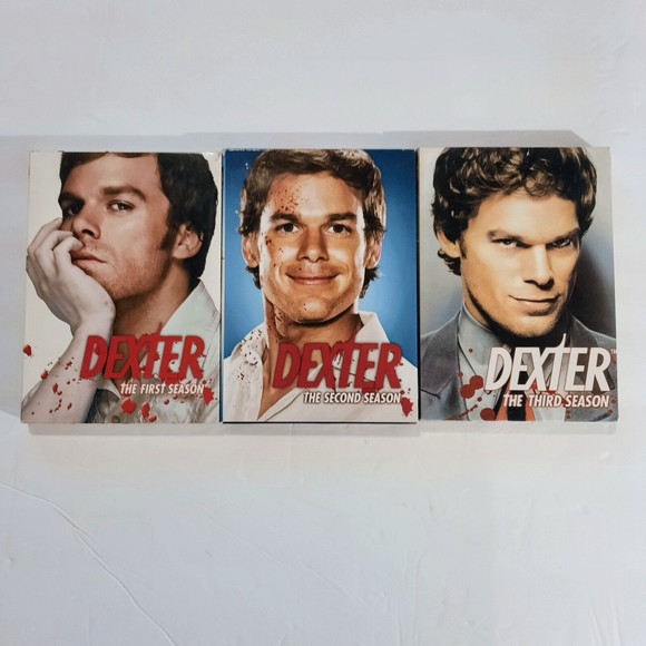 Dexter Seasons 1-3 DVDs and Bonus Disc Dexter Panel from Comic-Con - Picture 11 of 11